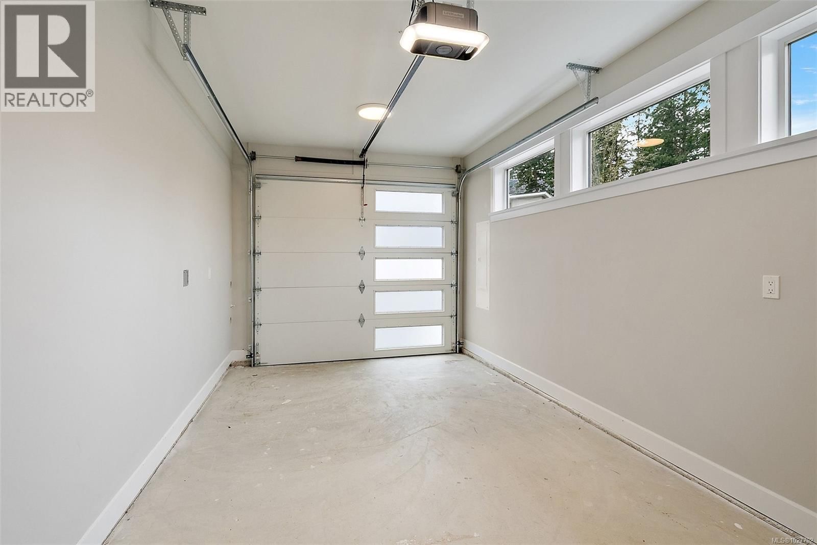 118 - 4690 CASPIAN PLACE Image 24