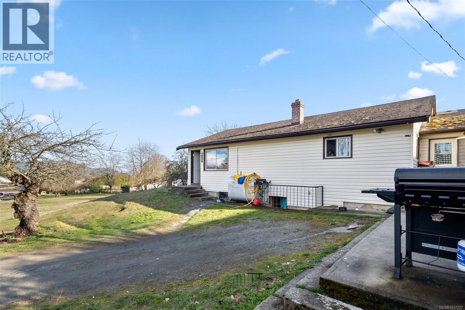 6128 Marsh Road property photo