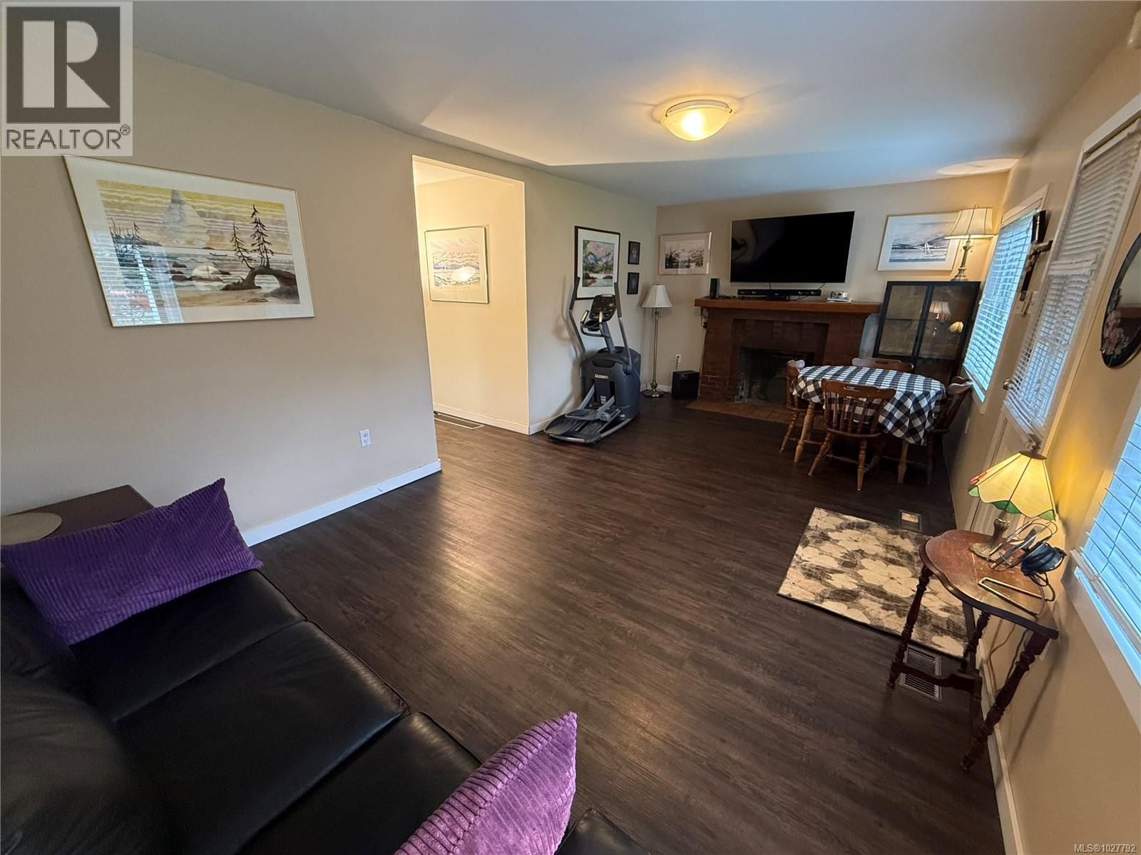 308 Holly Avenue property photo