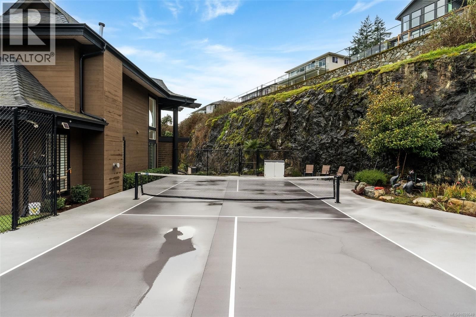 3392 HAIDA DRIVE Image 78