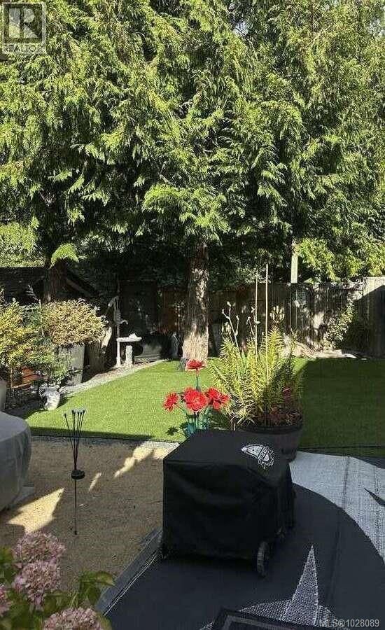 53 6050 Island Highway property photo
