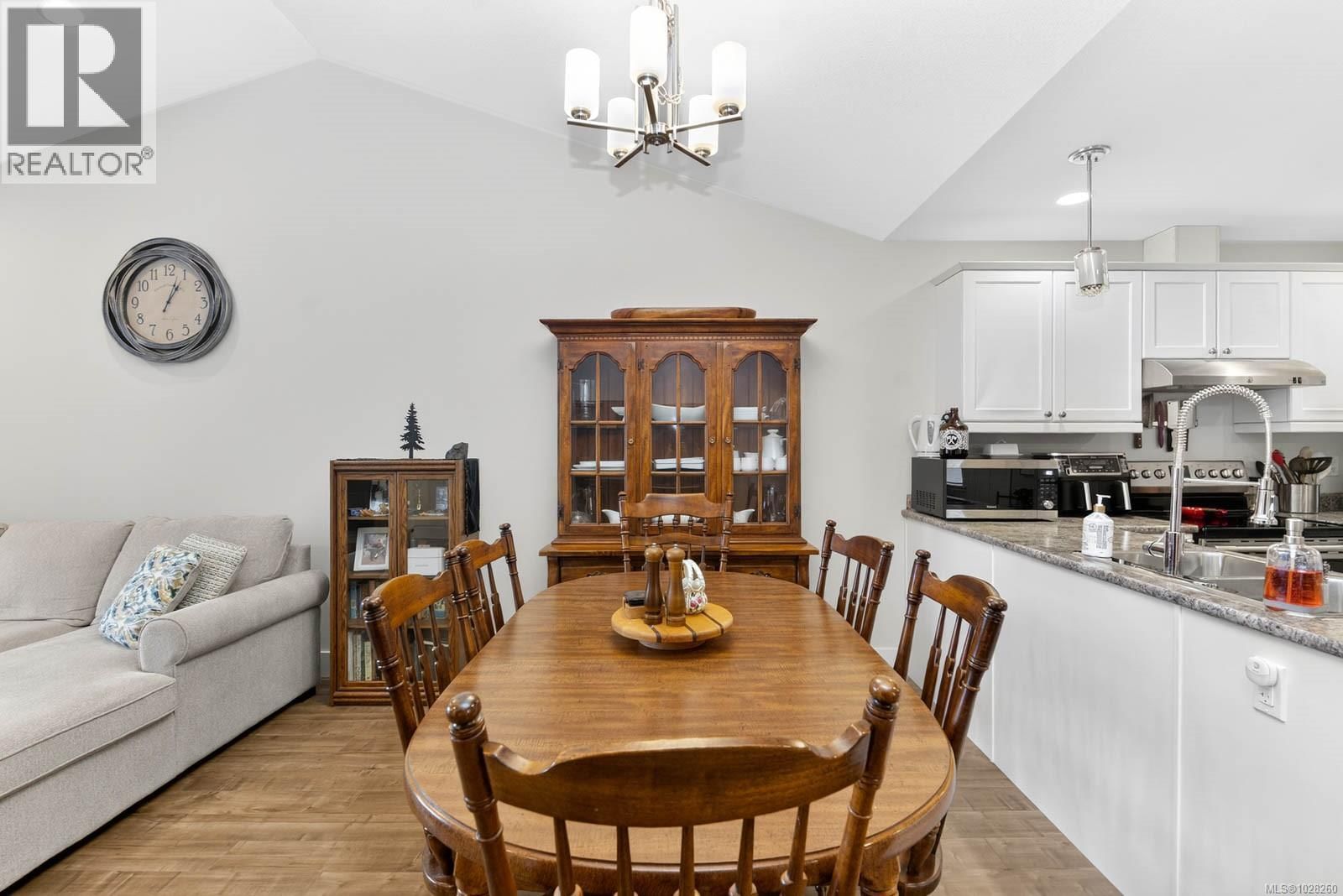 A - 4626 MAITLAND STREET Image 13