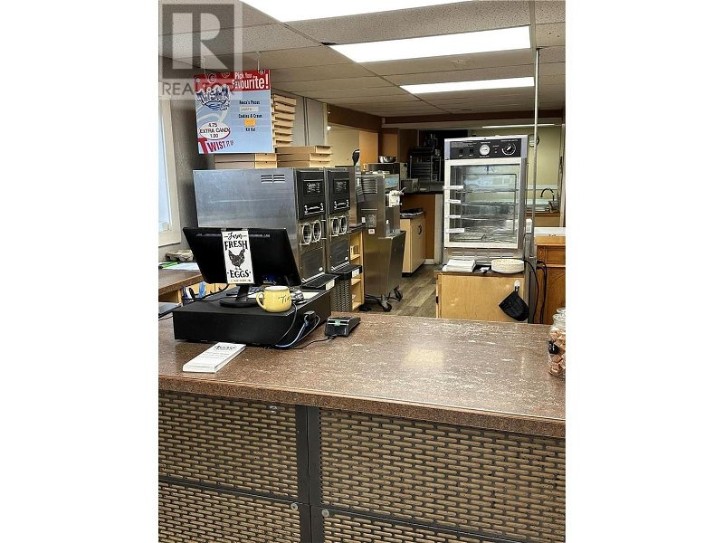 Image #1 of Restaurant for Sale at 2037 Shuswap Avenue, Lumby, British Columbia