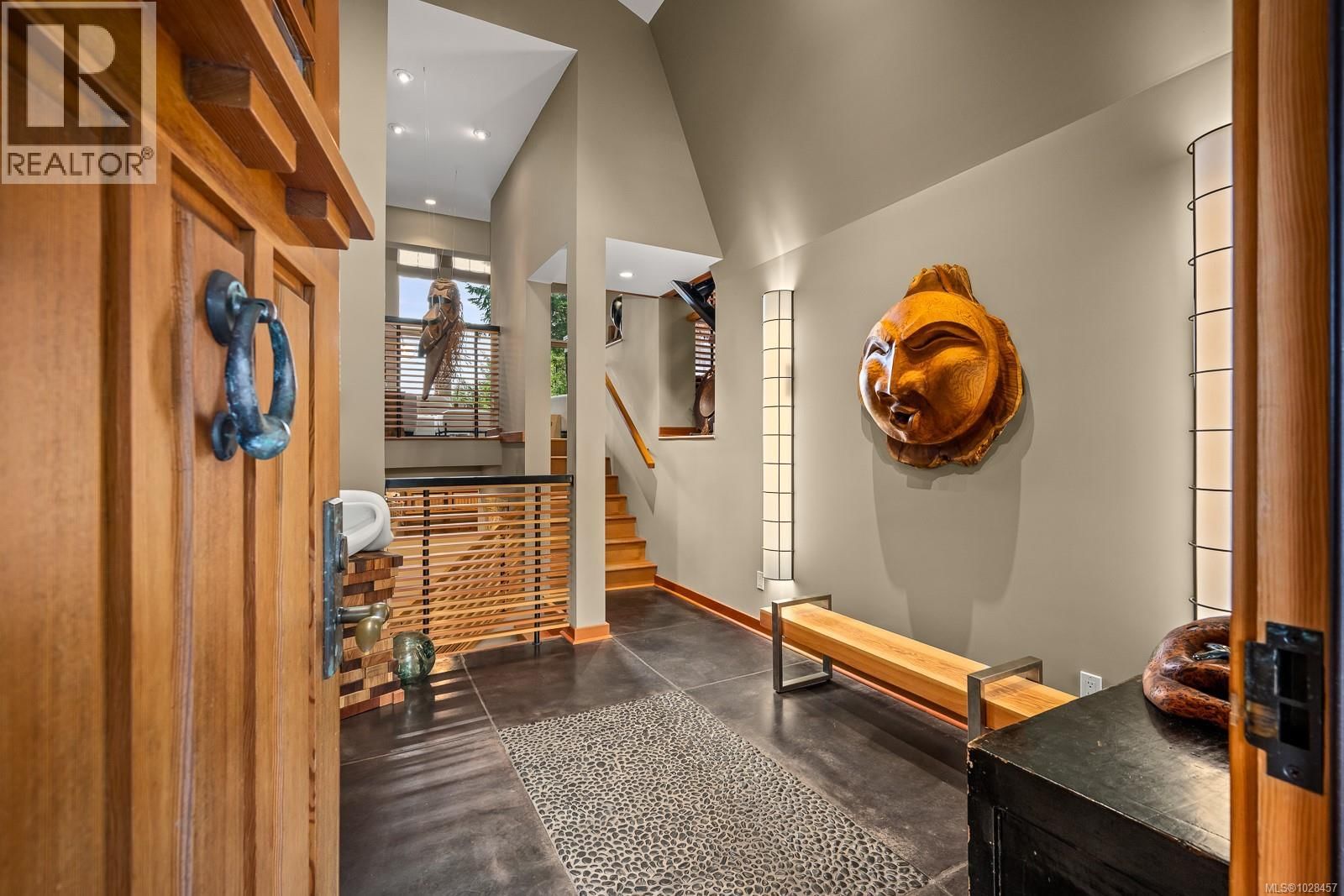 1257 Lynn Road property photo