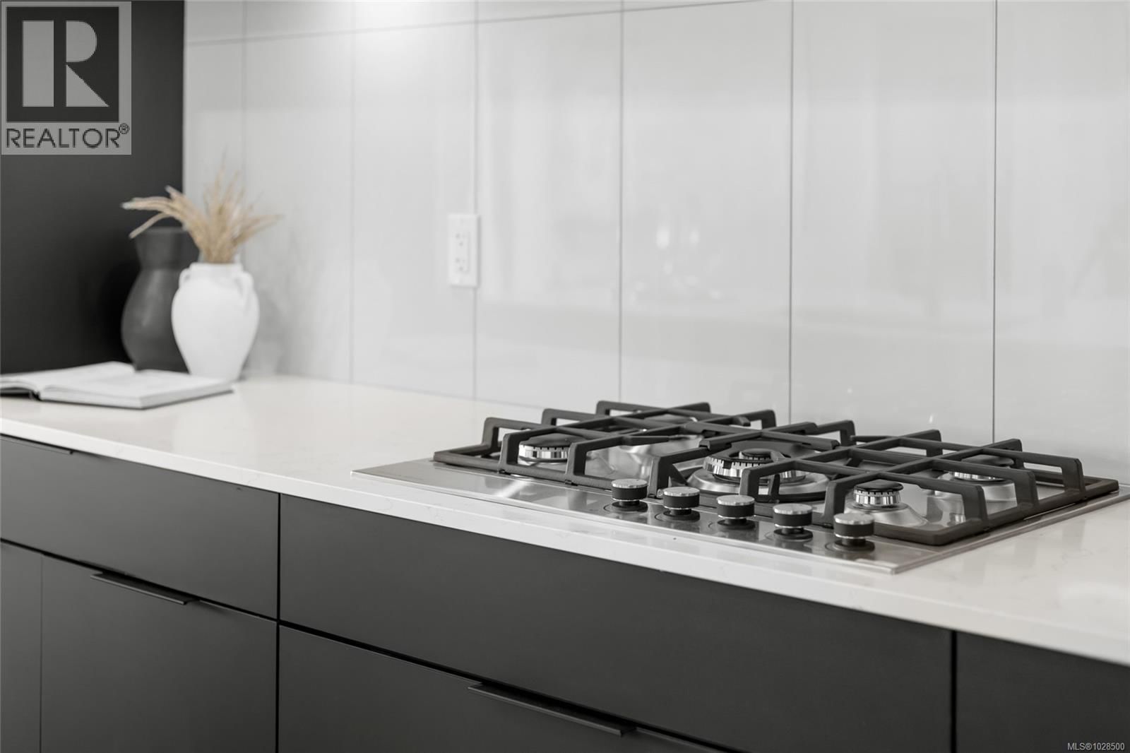 316 - 2341 BEAR MOUNTAIN PARKWAY Image 8