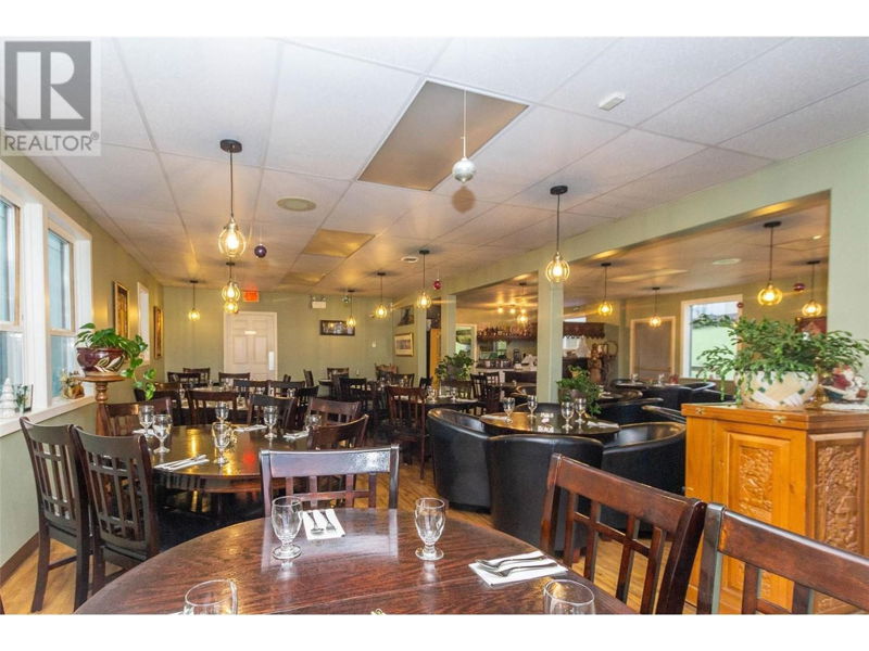 Image #1 of Restaurant for Sale at 131 Hudson Avenue Ne, Salmon Arm, British Columbia