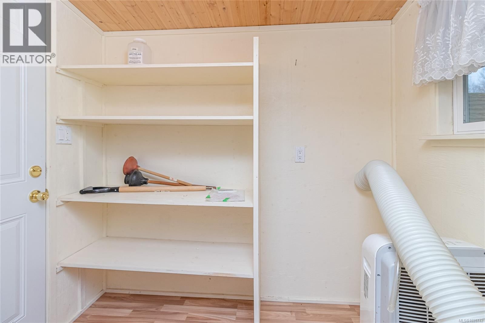 320 - 2885 BOYS ROAD Image 20