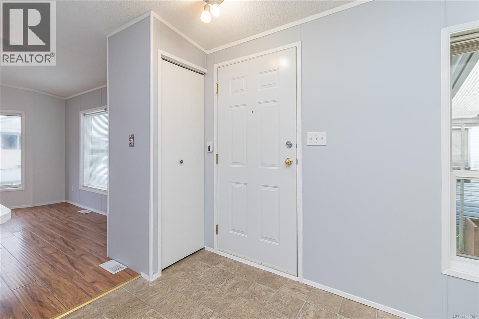 320 2885 Boys Road property photo