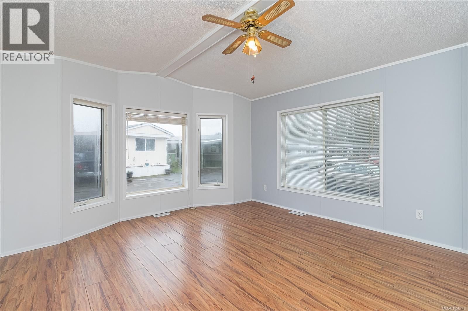 320 - 2885 BOYS ROAD Image 6