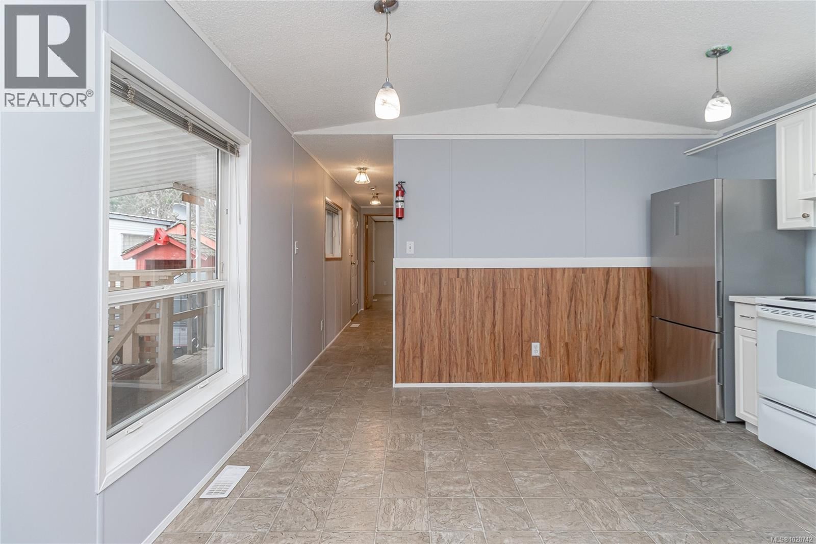 320 - 2885 BOYS ROAD Image 9