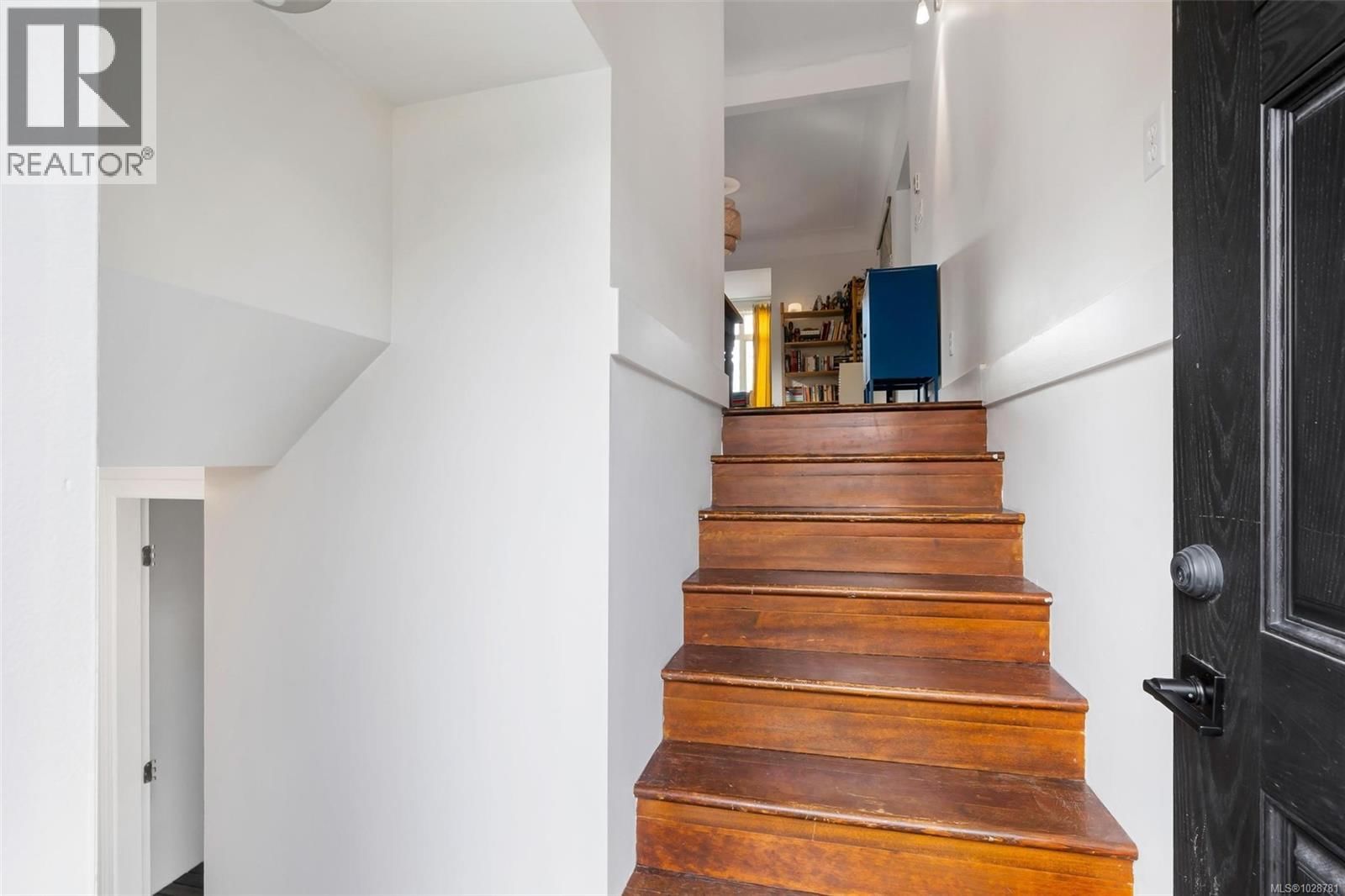 483 CONSTANCE AVENUE Image 19