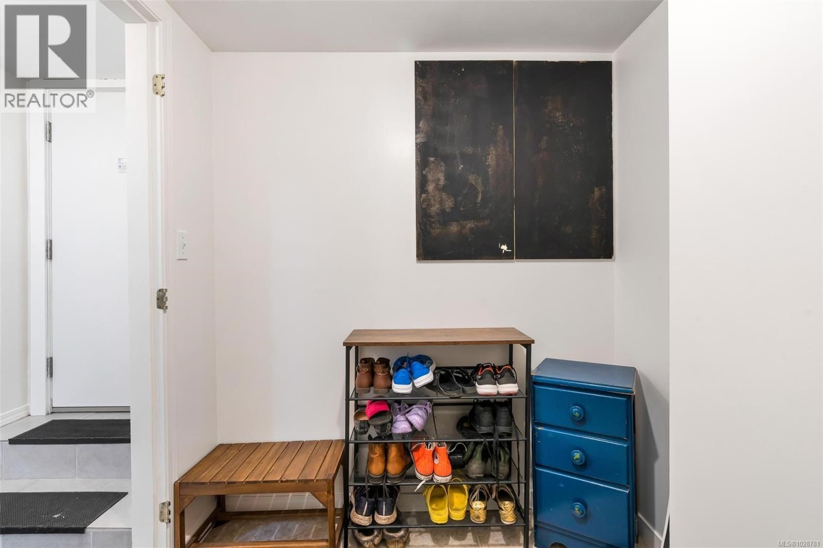 483 CONSTANCE AVENUE Image 20