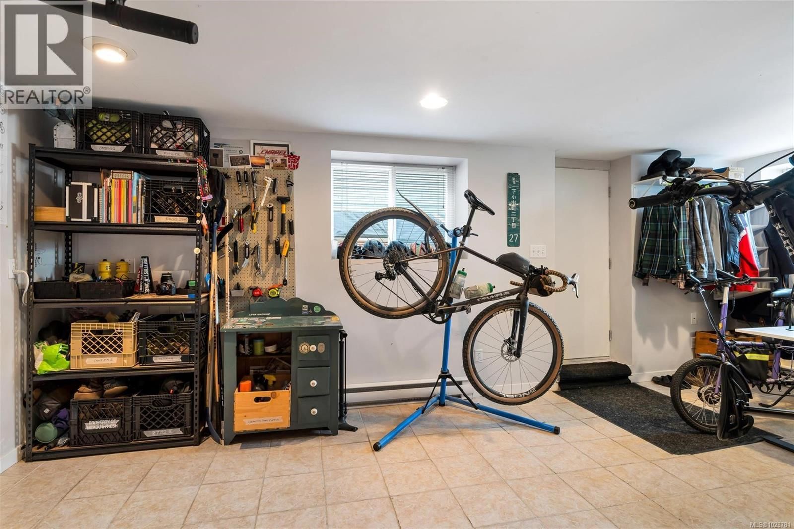 483 CONSTANCE AVENUE Image 21