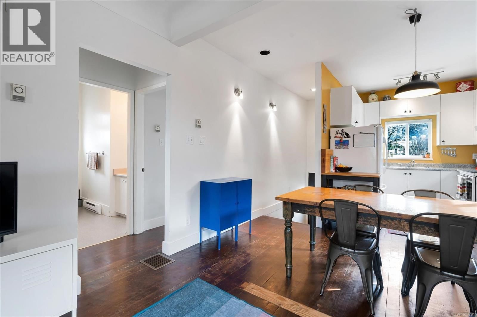 483 CONSTANCE AVENUE Image 8