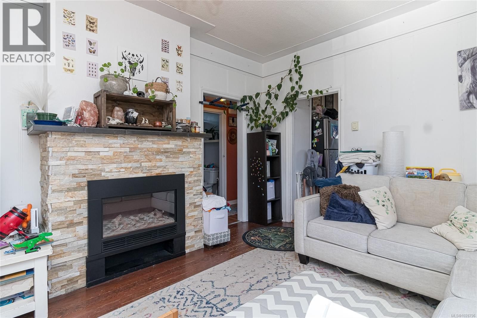 176 Regina Avenue property photo