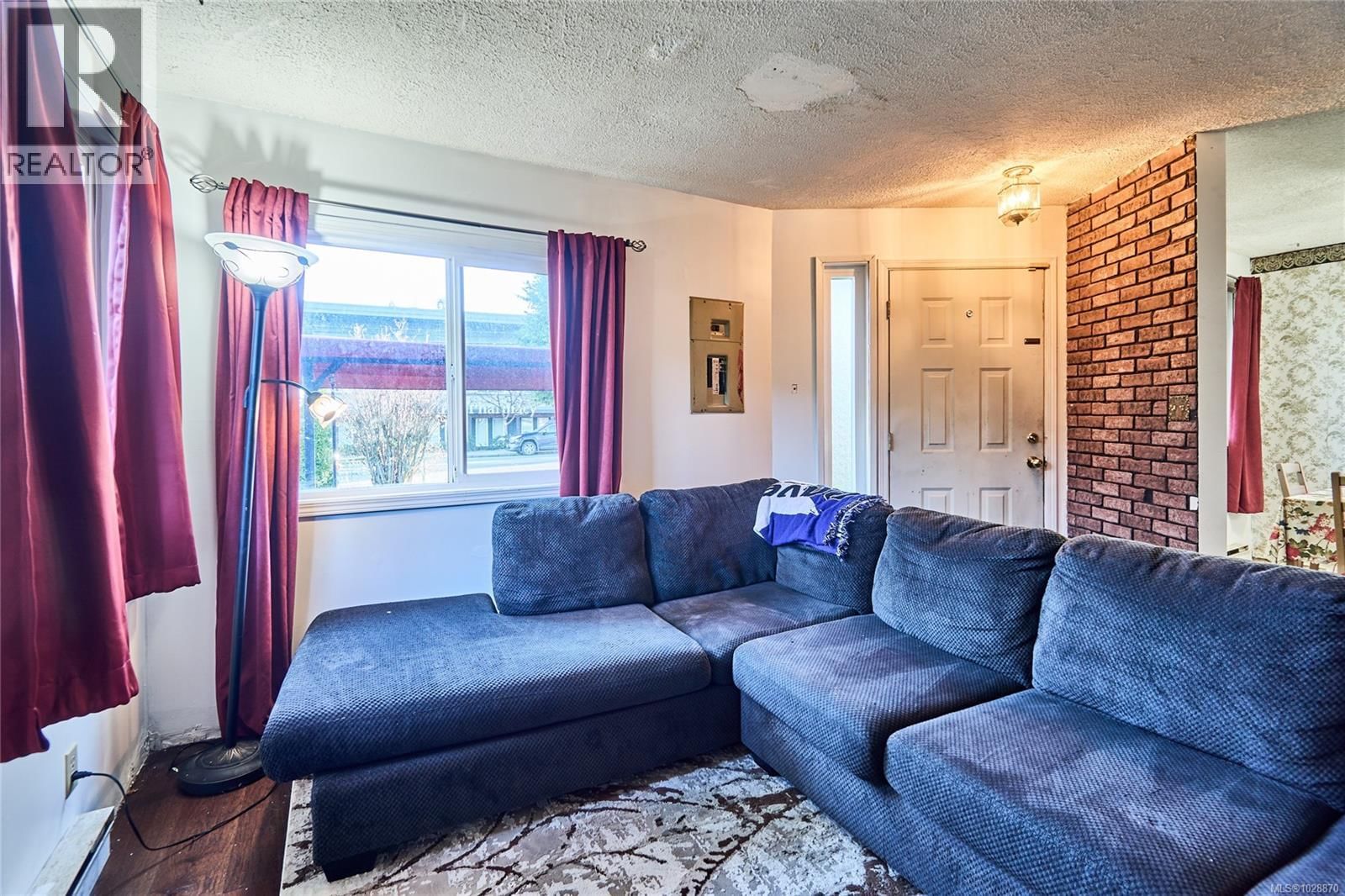 1445 Waddington Road property photo