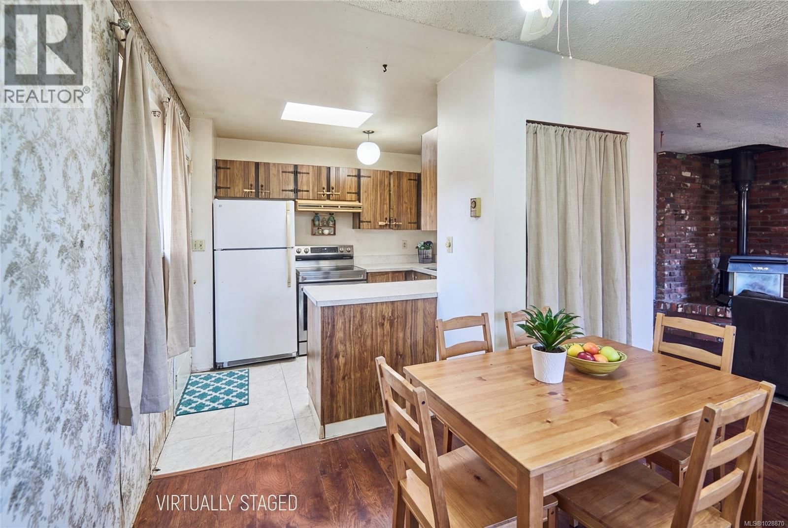 1445 Waddington Road property photo