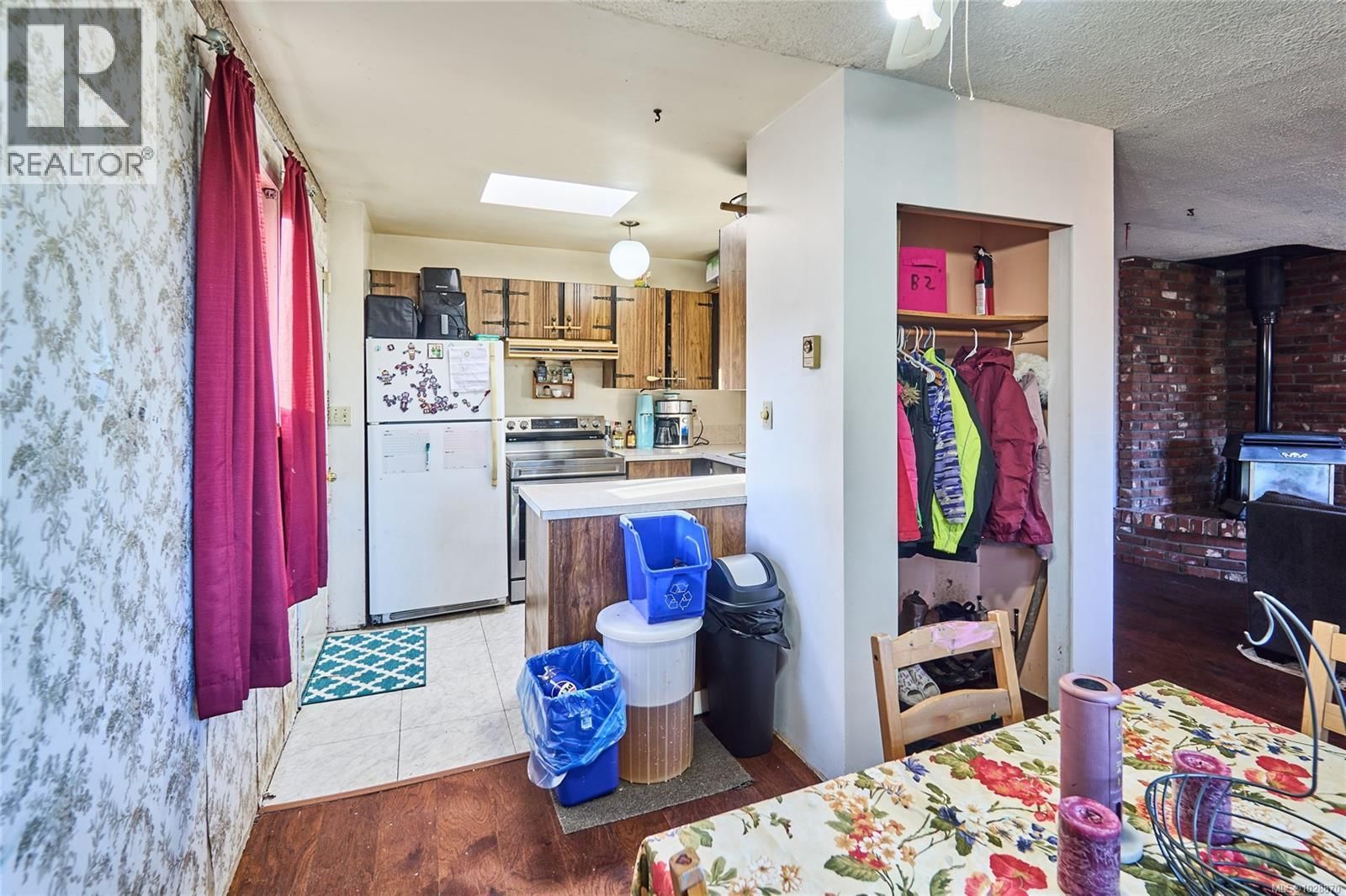 1445 Waddington Road property photo