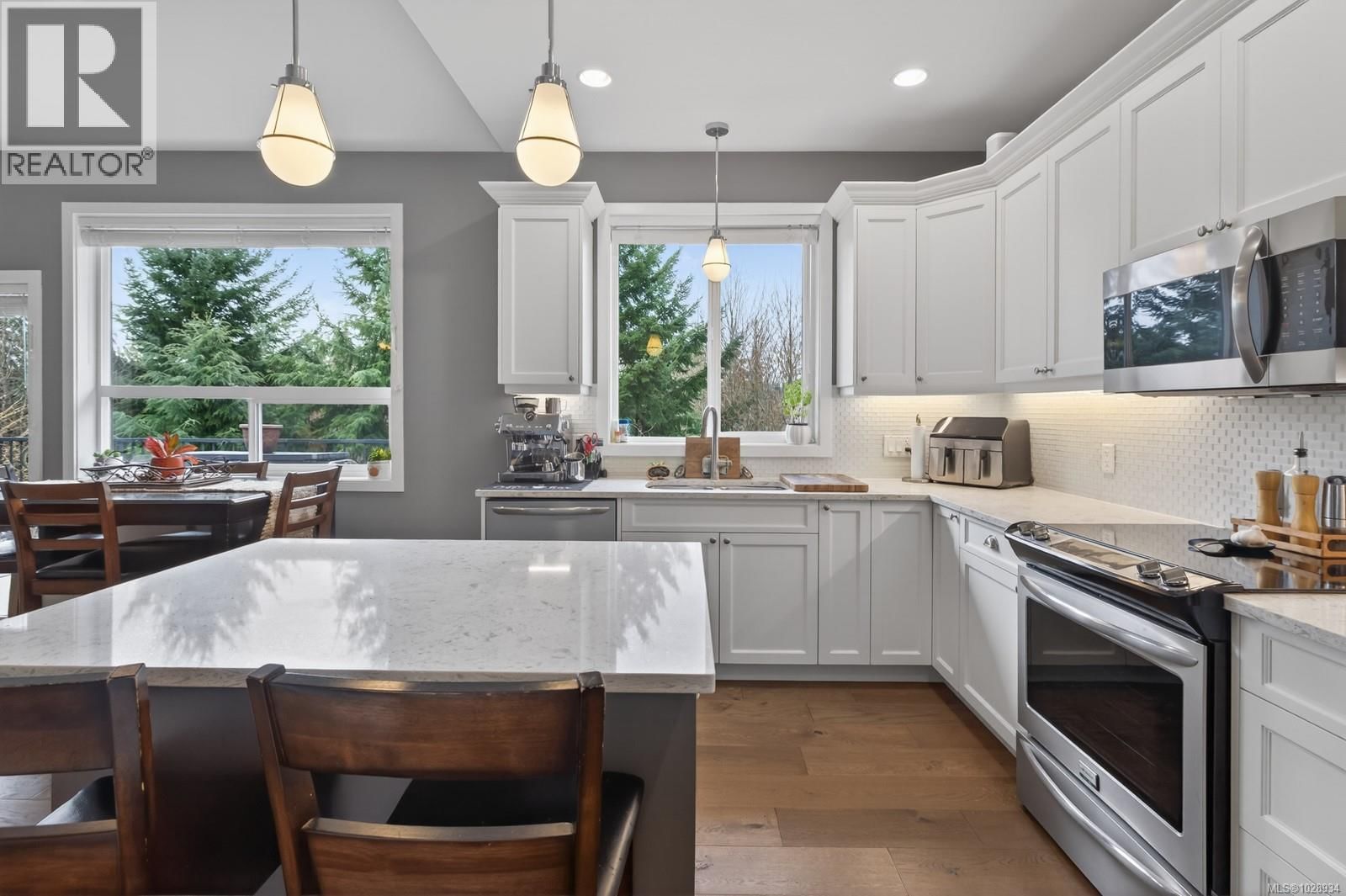 94 BEECH CRESCENT Image 22