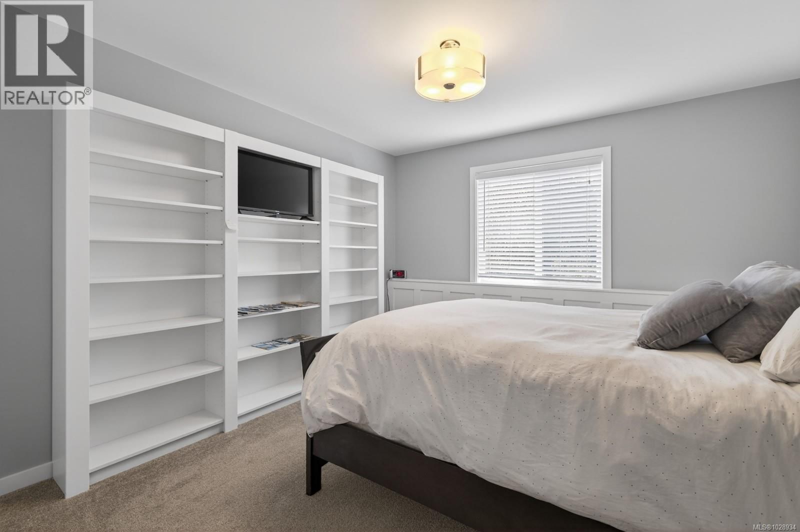 94 BEECH CRESCENT Image 32