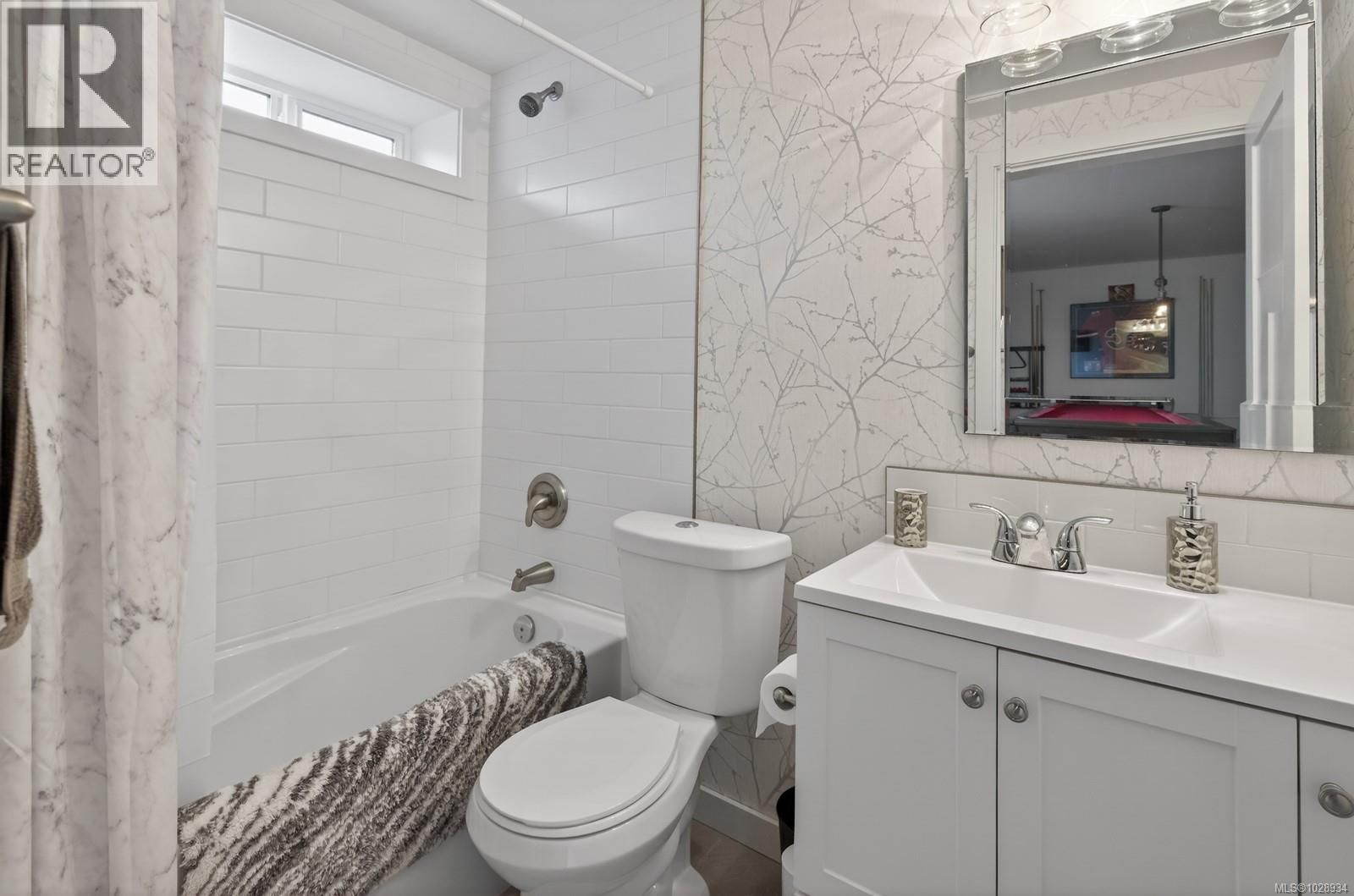 94 BEECH CRESCENT Image 35