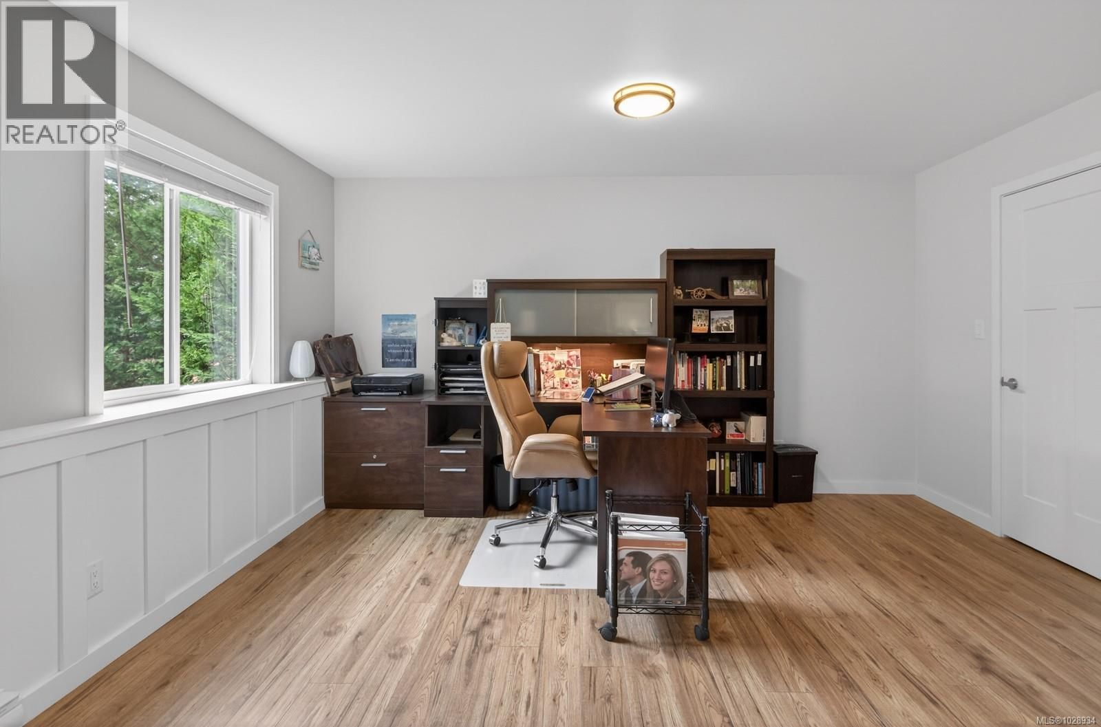 94 BEECH CRESCENT Image 37