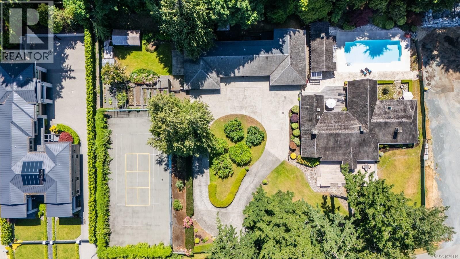 382 Judges Row property photo
