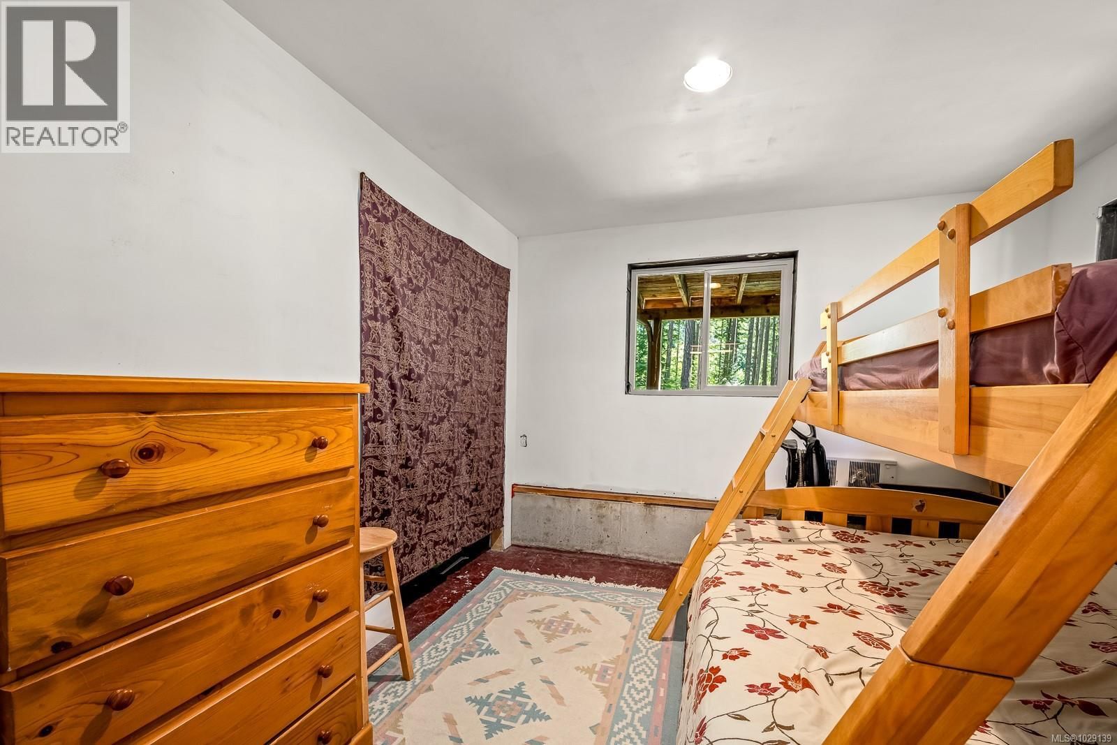 924 SISKIN LANE Image 20