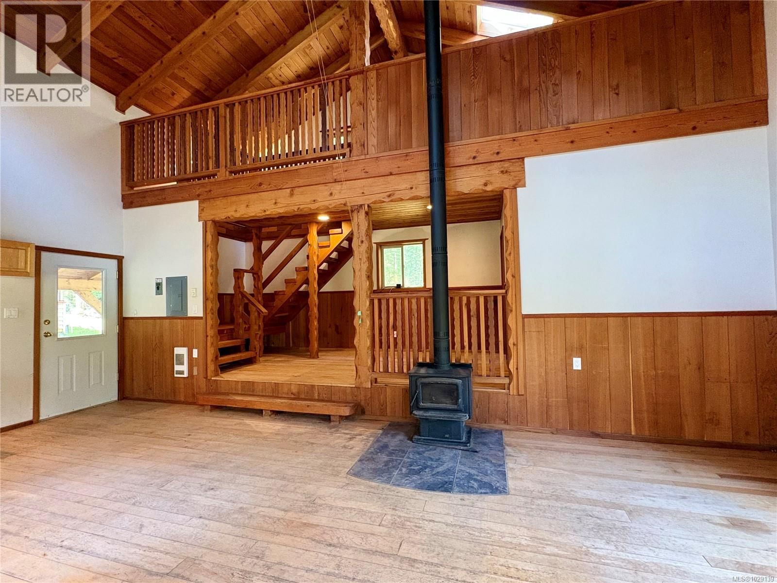 924 SISKIN LANE Image 31