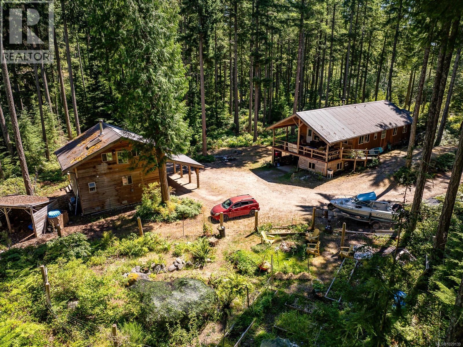 924 SISKIN LANE Image 59