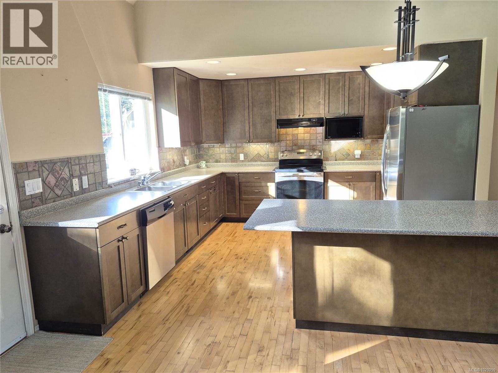 Chandler Road property photo