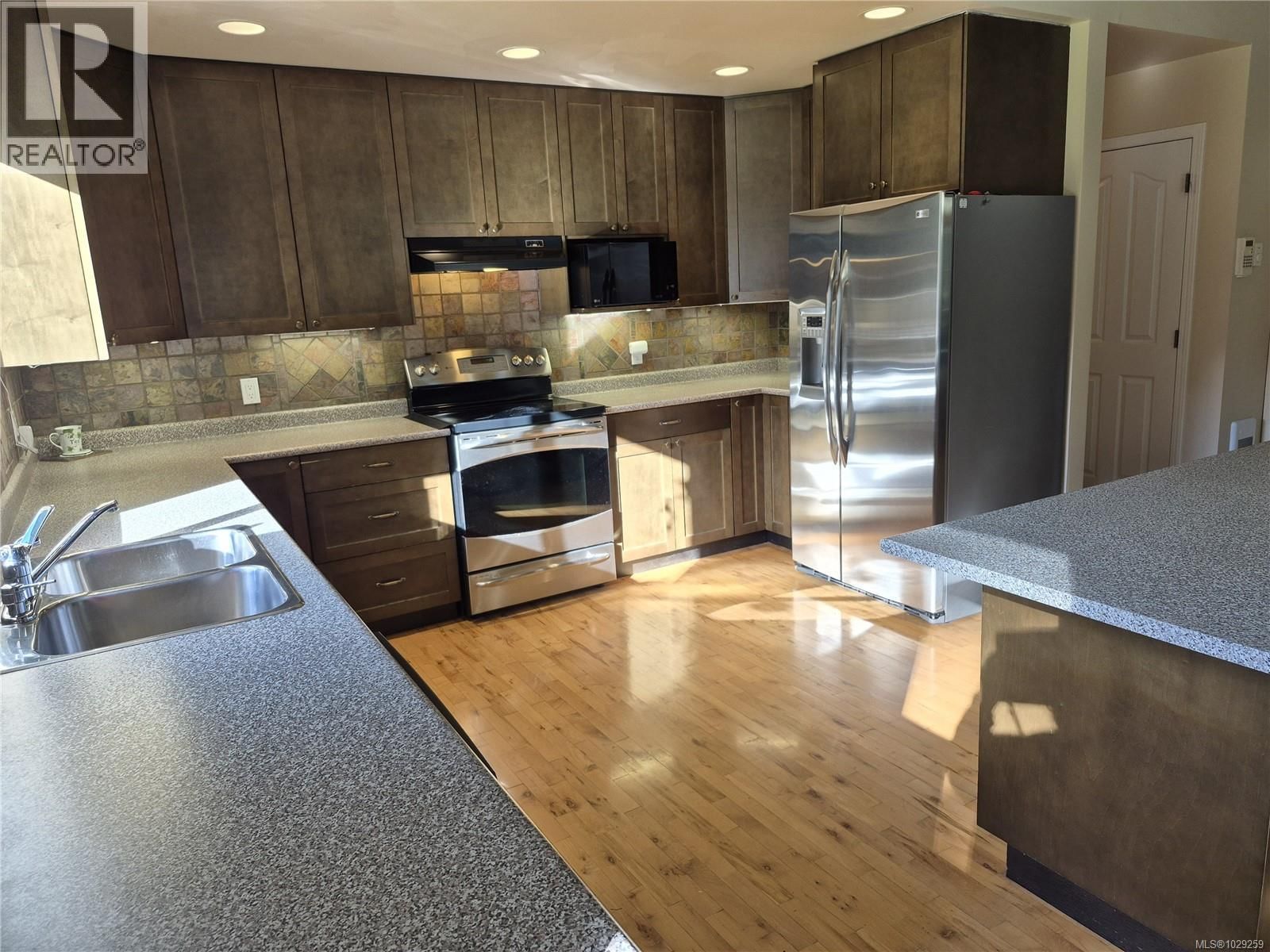 Chandler Road property photo