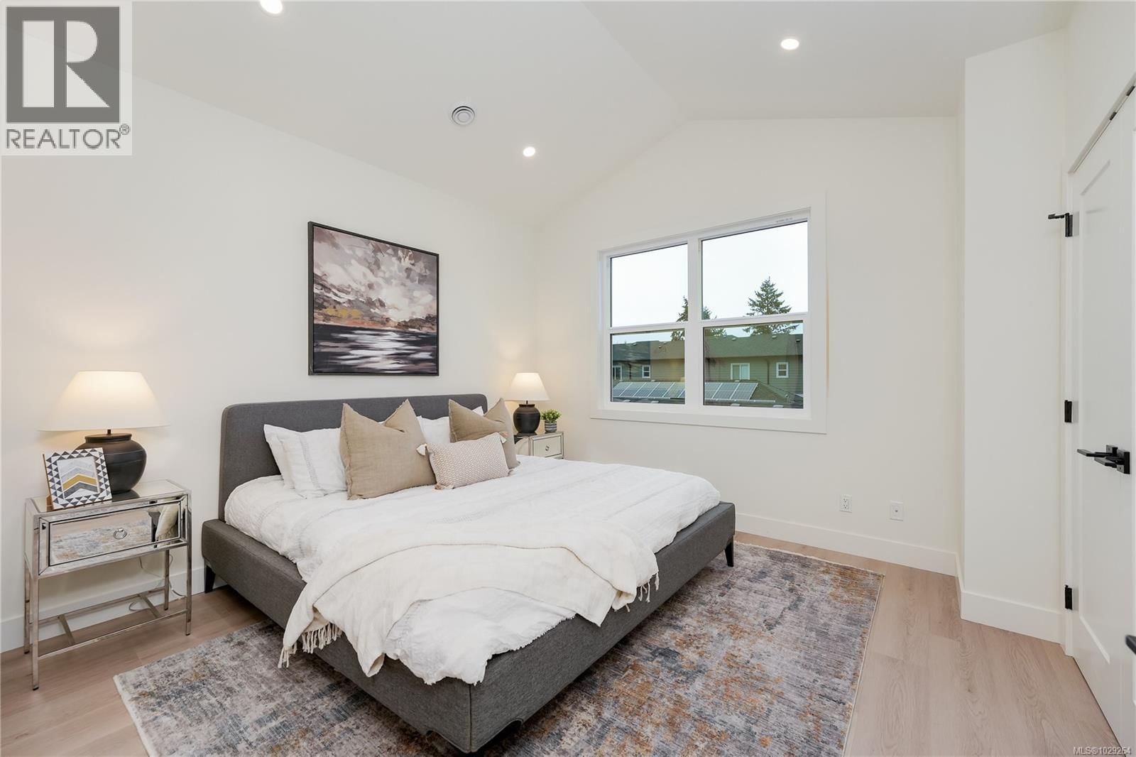 105 - 960 JENKINS AVENUE Image 12