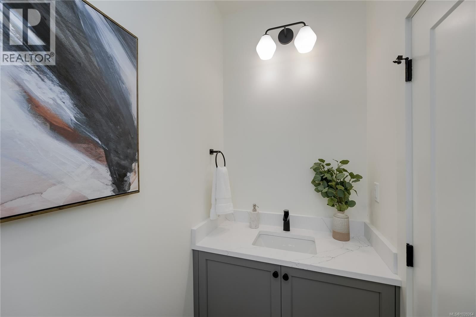 105 - 960 JENKINS AVENUE Image 22