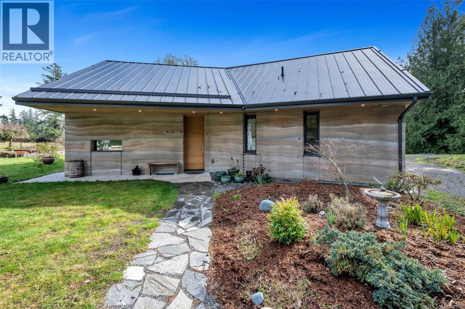 2689 Anderson Road, Sooke, British Columbia V9Z 1G2