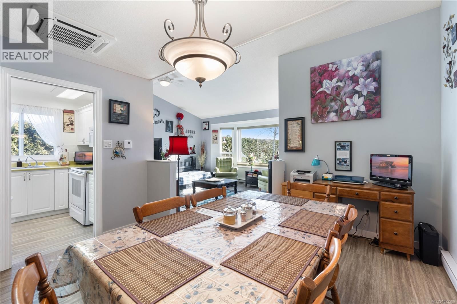 65 120 Finholm Street property photo