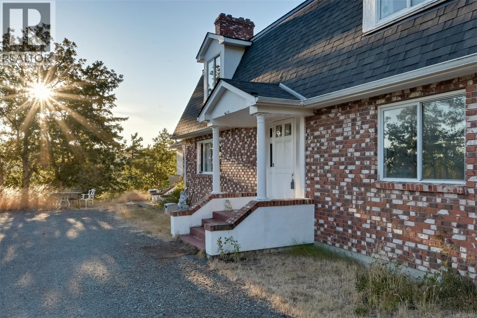 4589 Blenkinsop Road property photo