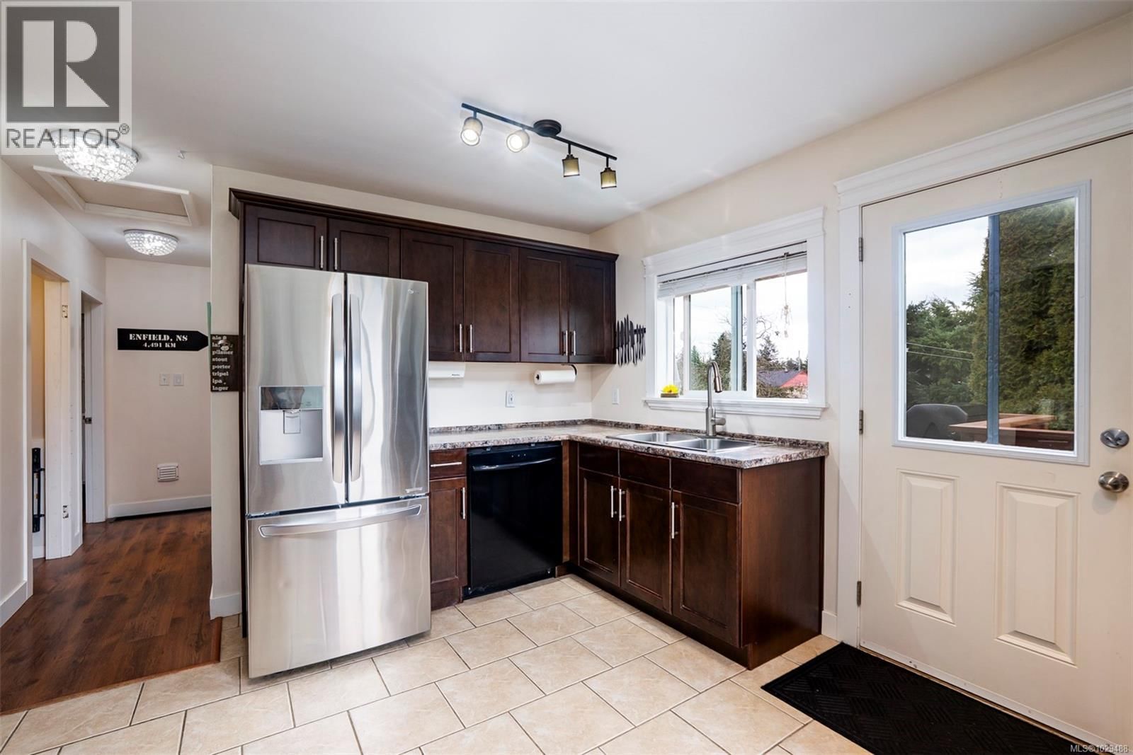 150 WAKESIAH AVENUE Image 4