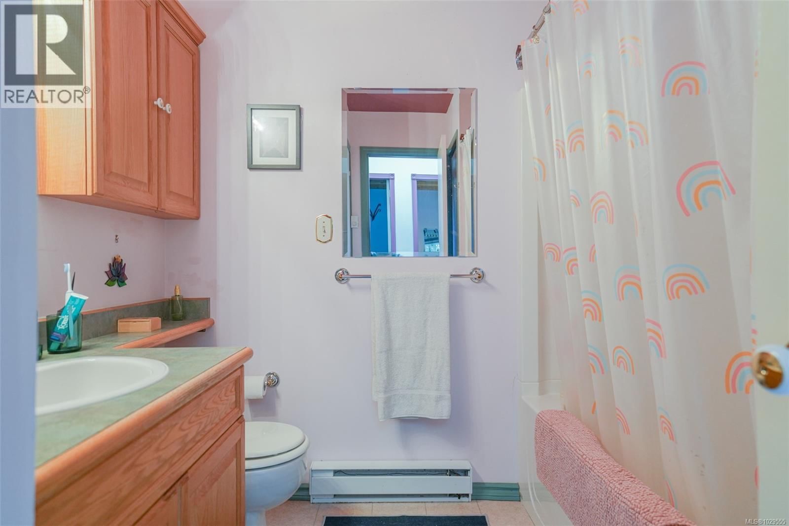 2552 14TH AVENUE Image 11