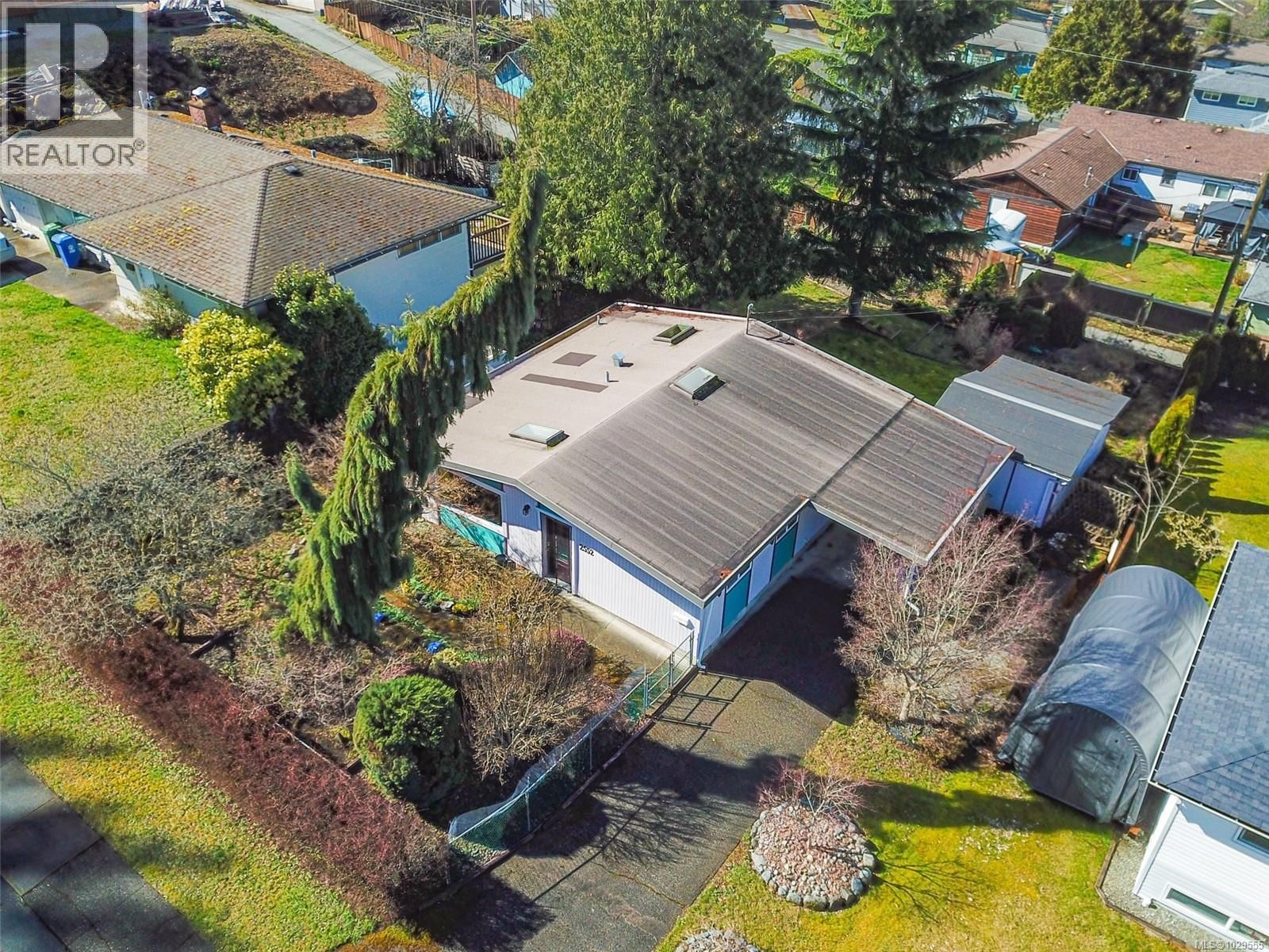 2552 14TH AVENUE Image 2