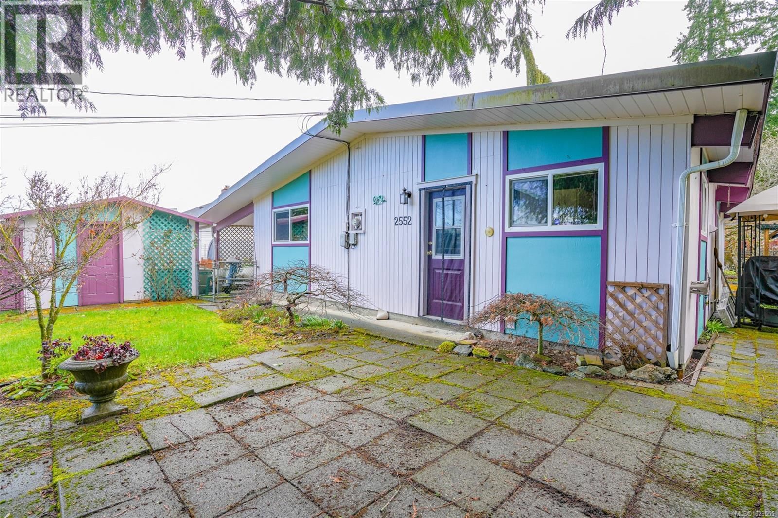 2552 14TH AVENUE Image 33