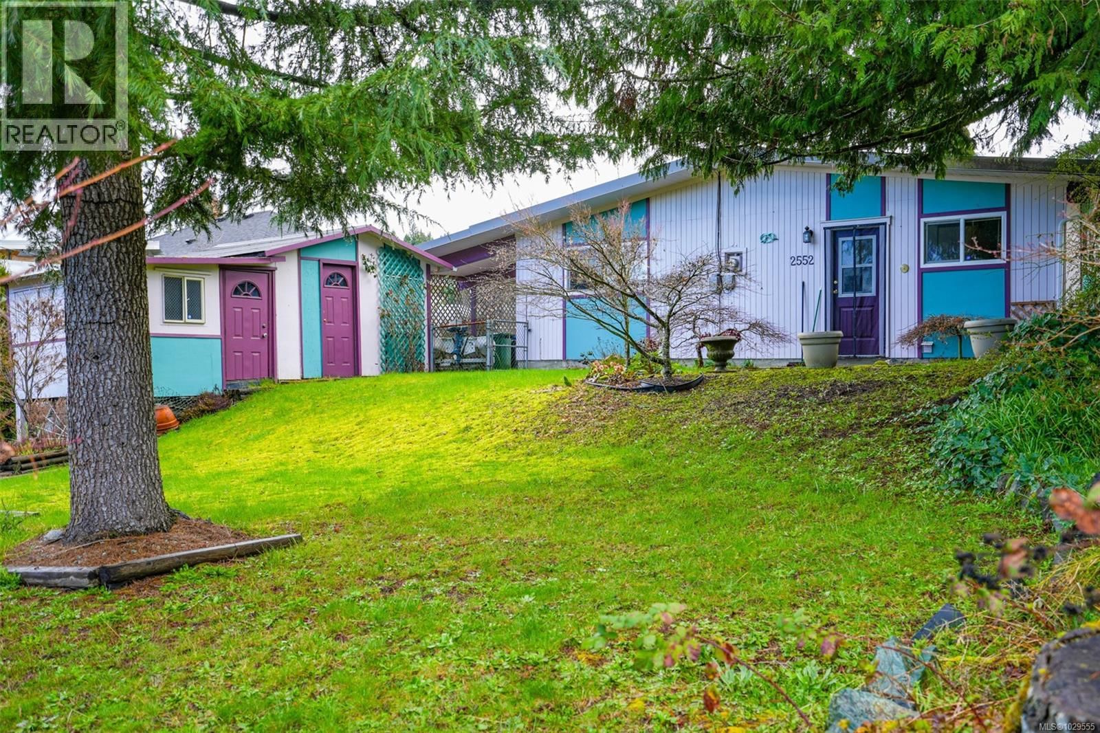 2552 14TH AVENUE Image 35