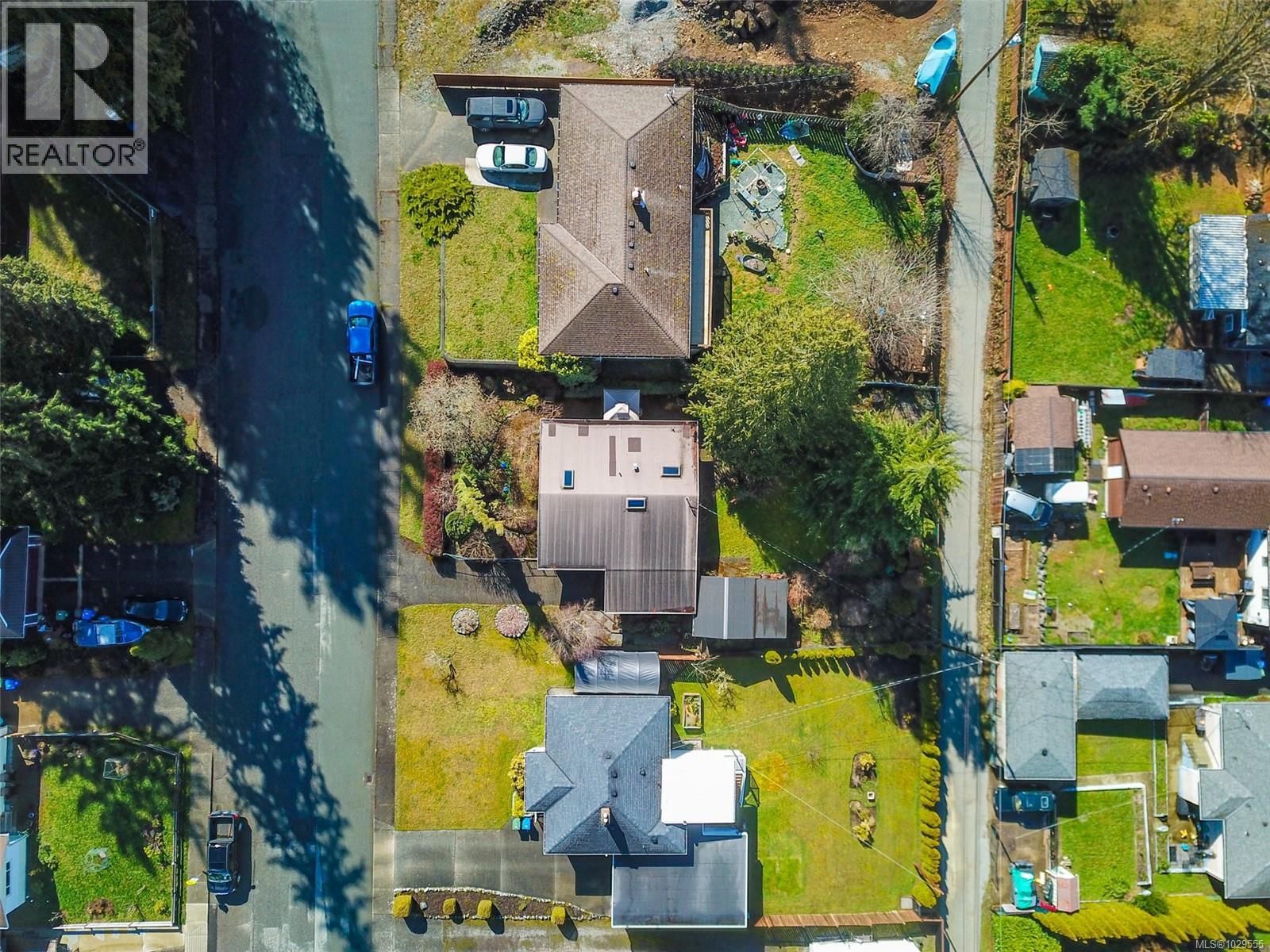 2552 14TH AVENUE Image 41