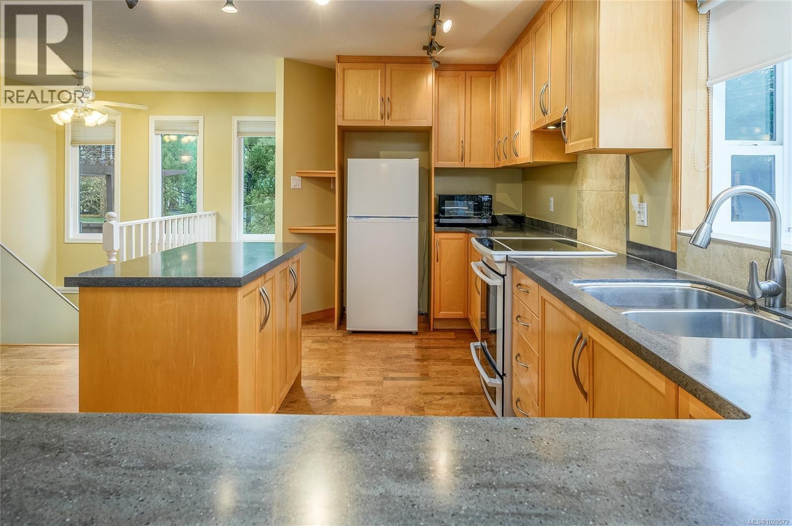 350 GARRETT ROAD Image 5