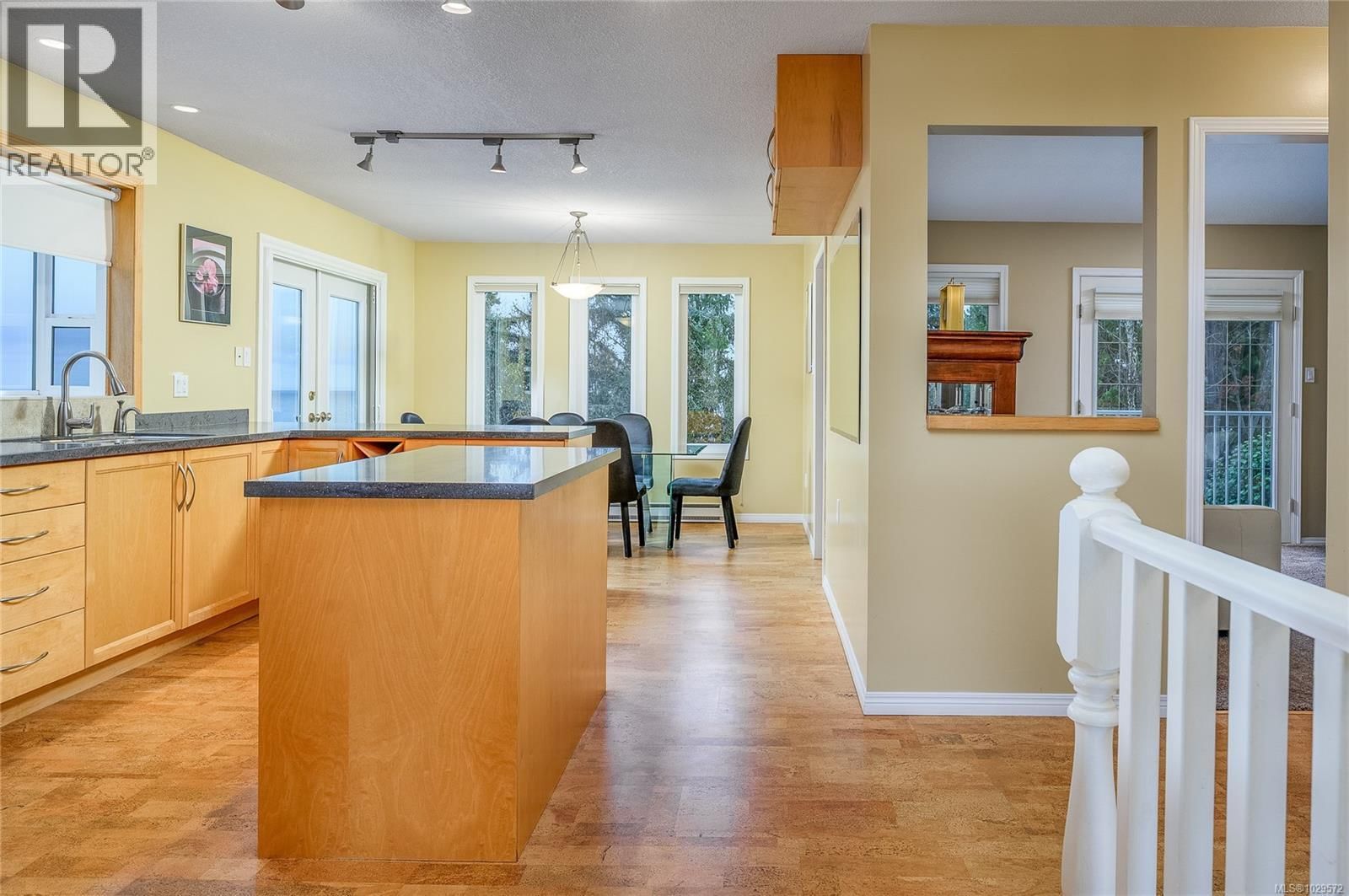 350 GARRETT ROAD Image 70