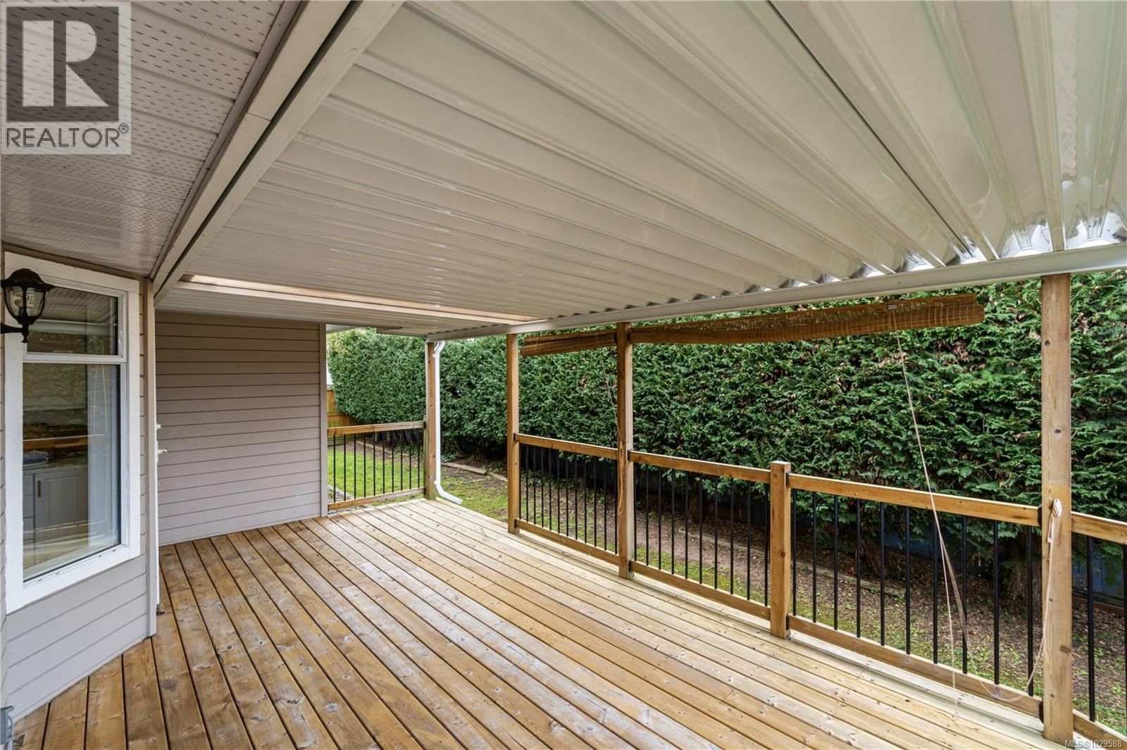 709 FOSTER DRIVE Image 36