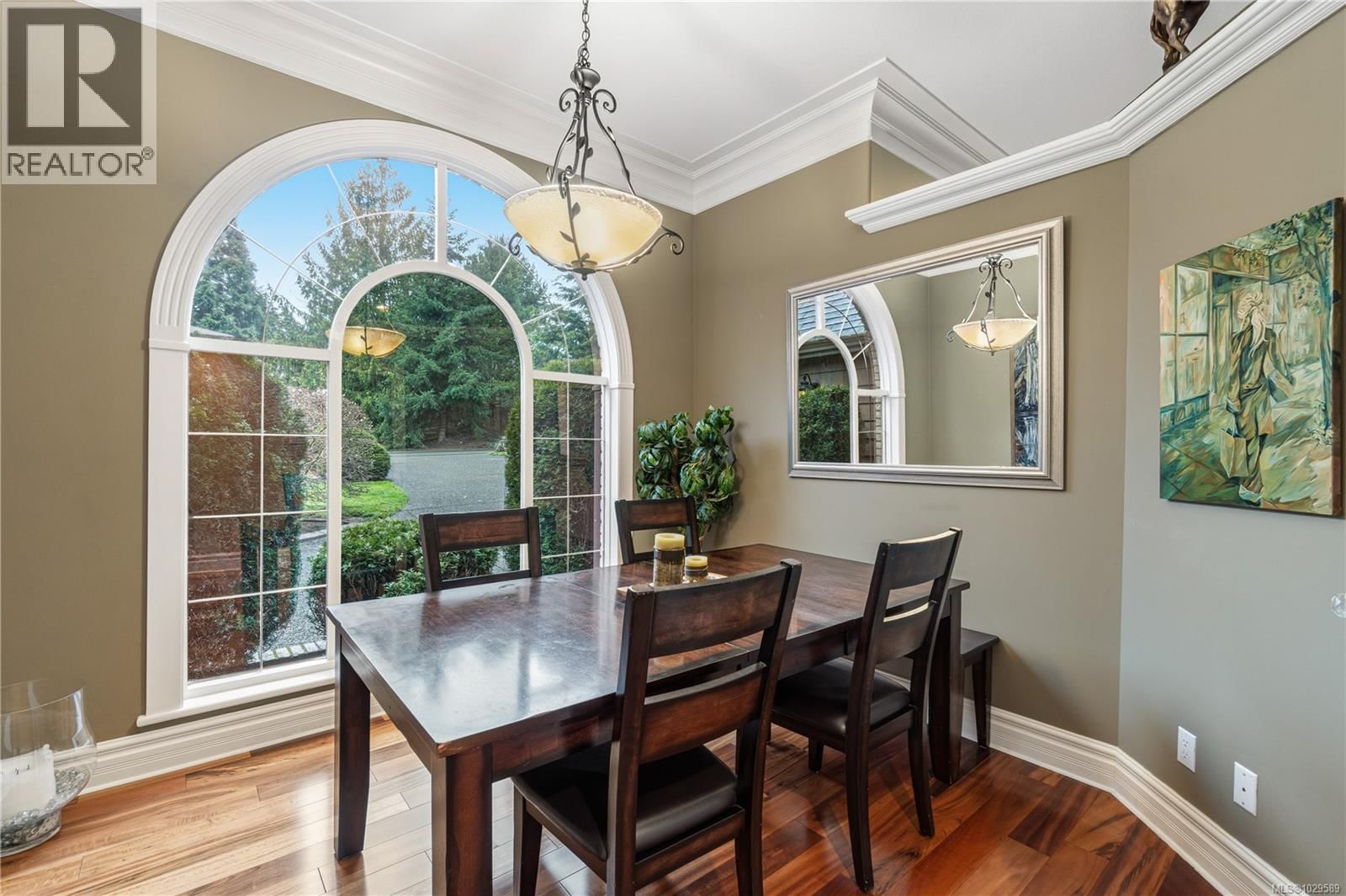 564 Hazelwood Place property photo