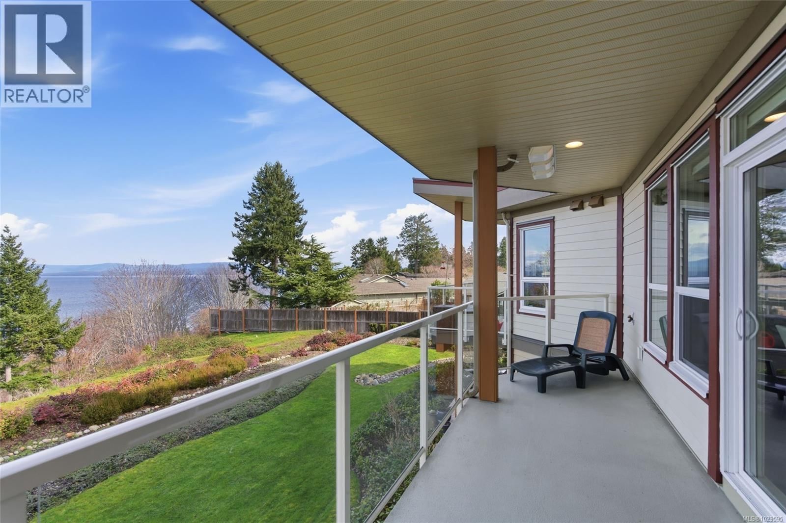 204 439 College Road property photo
