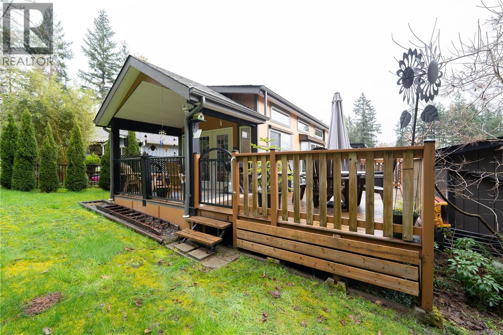 152 3042 River Road property photo