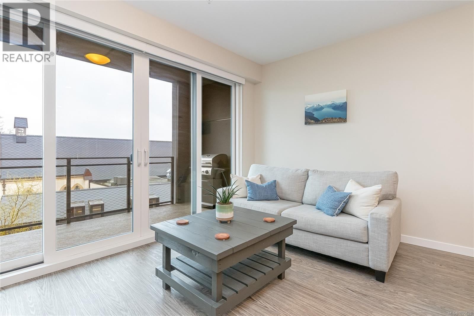 406 91 Chapel Street property photo